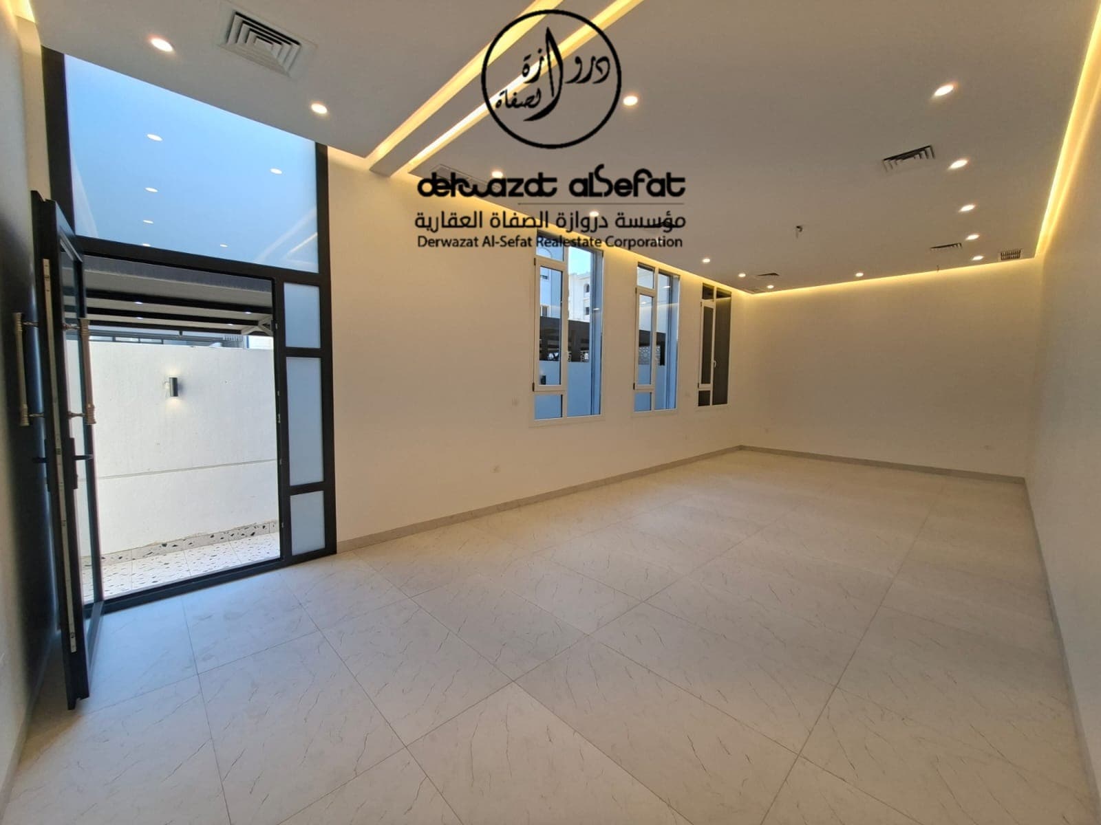 دور أرضى للإيجار بجنوب عبدالله المبارك