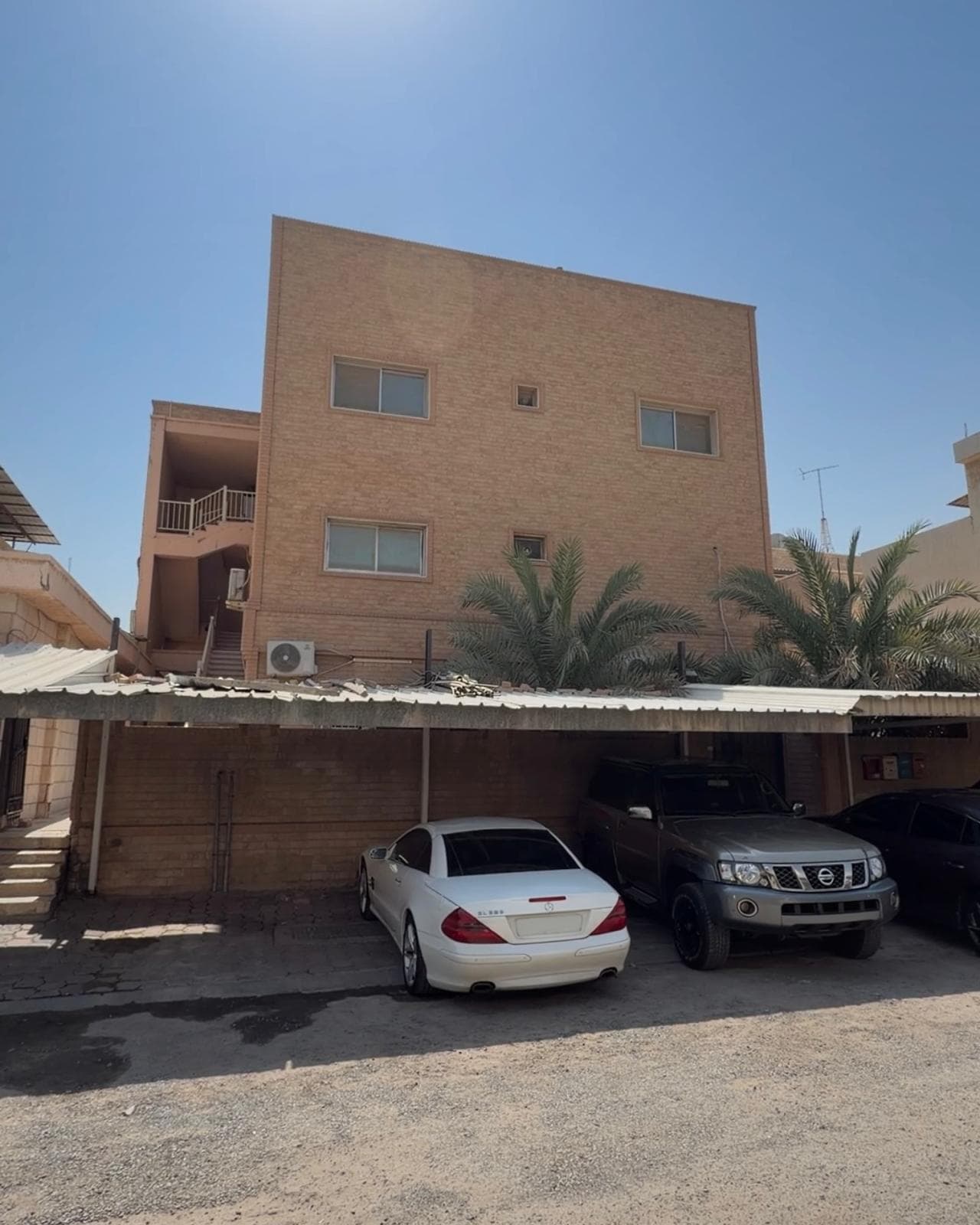للبيع بيت قديم فى الجابرية قطعة 12