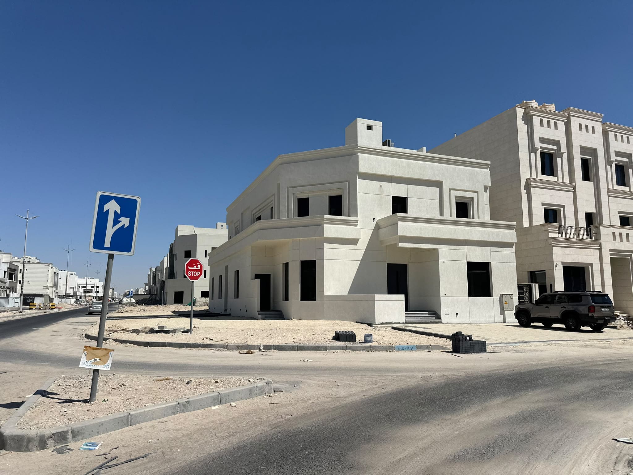 للبيع فيلا فى مدينة المطلاع زاوية وارتداد
