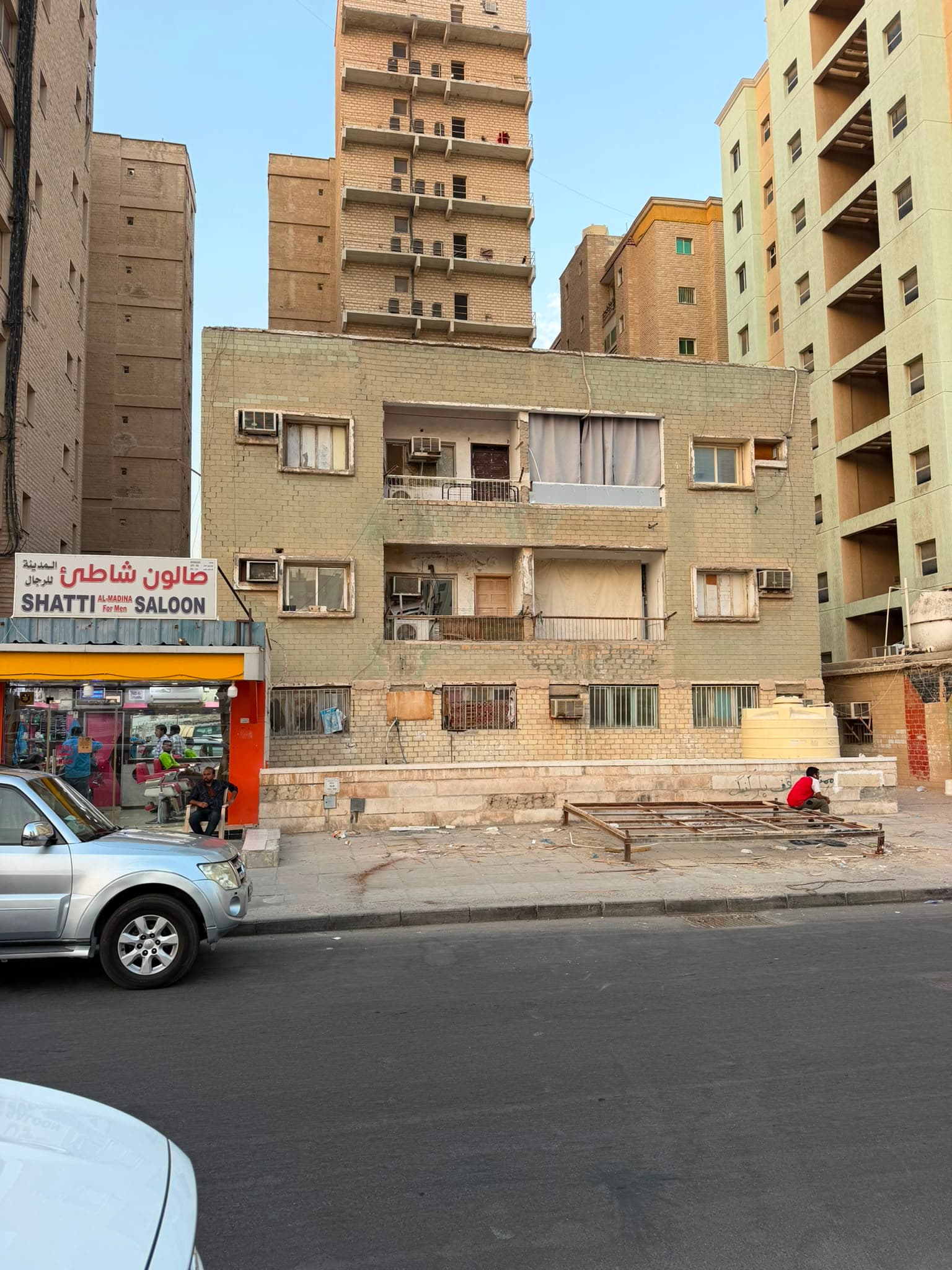 للبيع عمارة هدام في السالمية ق 12