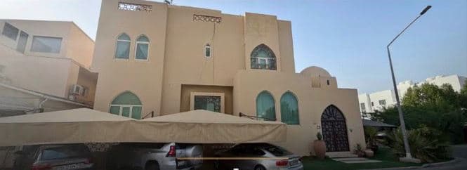 للبيع بيت فى مشرف قطعة 5
