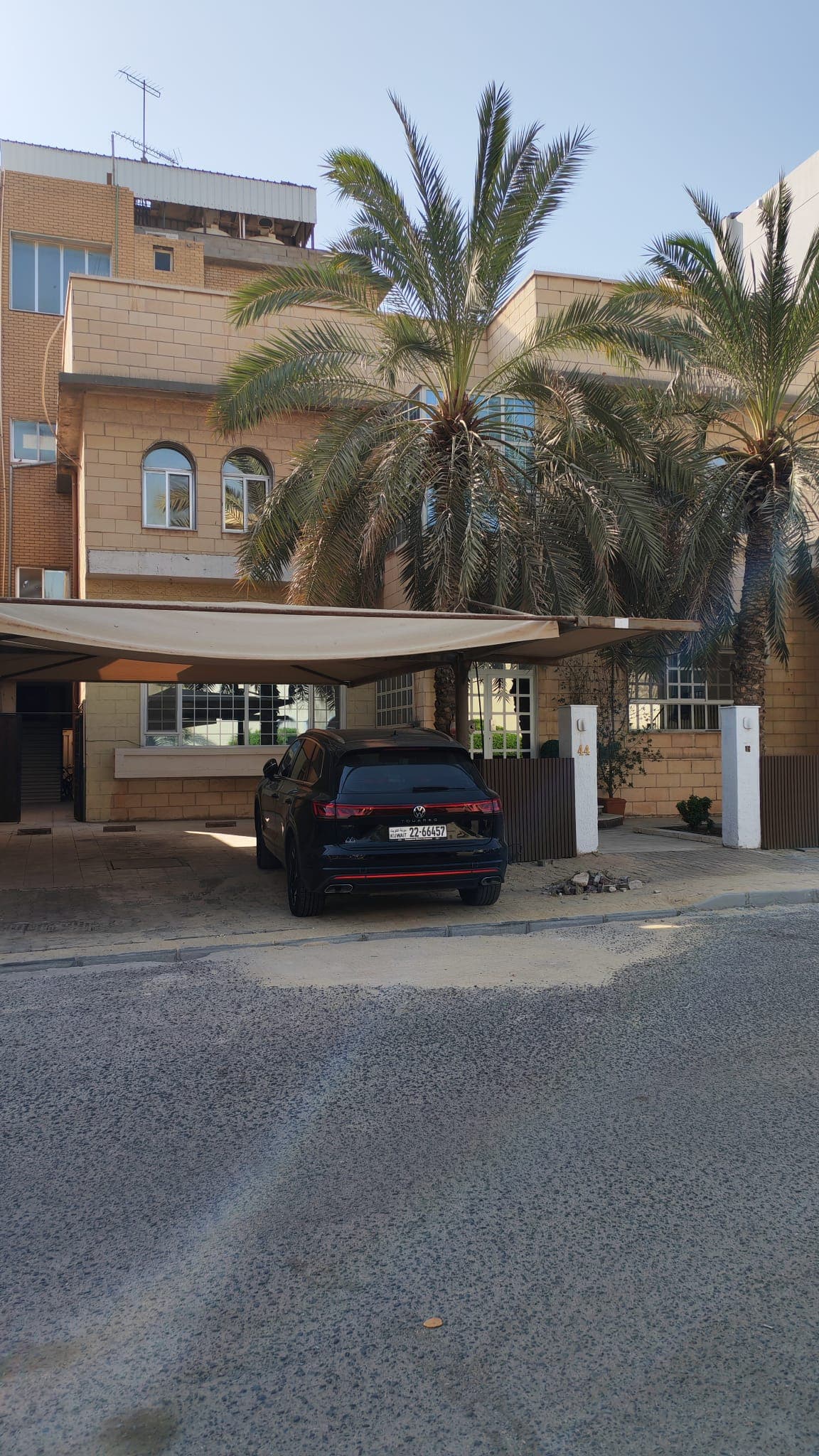 للبيع بيت قديم فى بيان قطعة 5