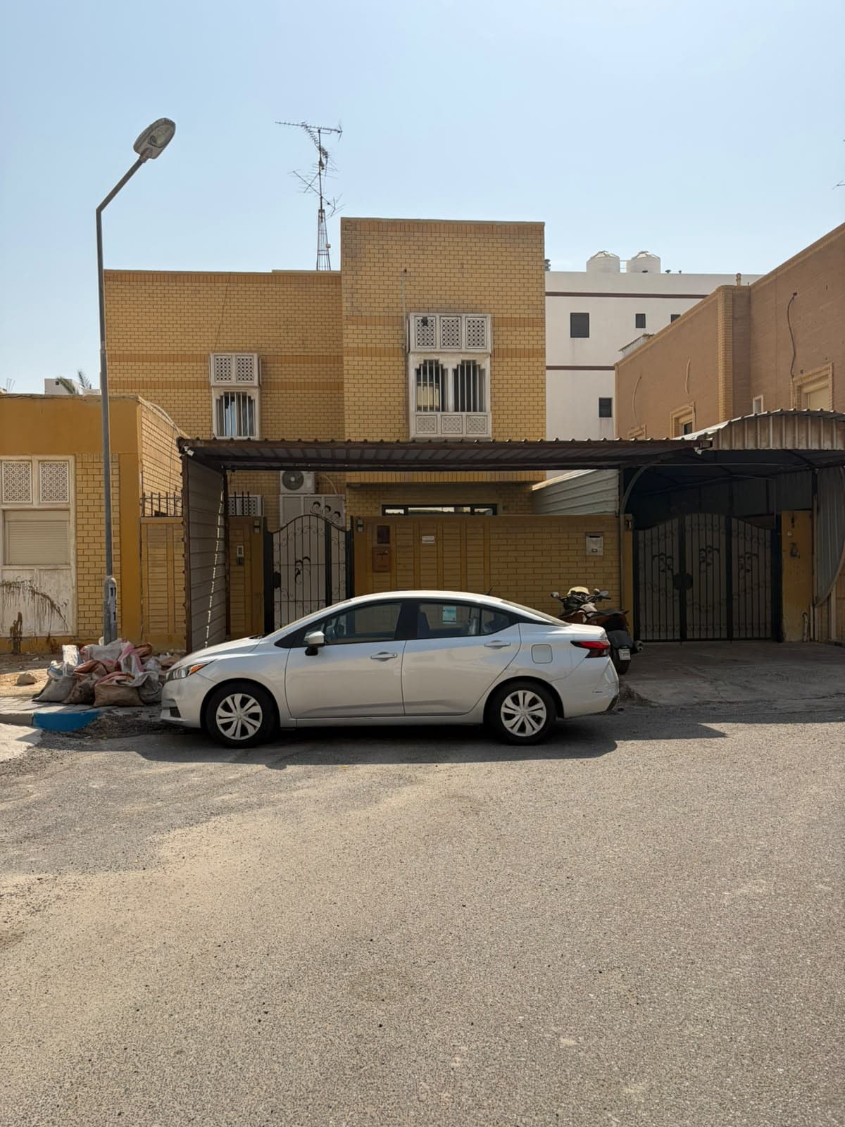 بيت حكومي للبيع بالقصور قطعة 3