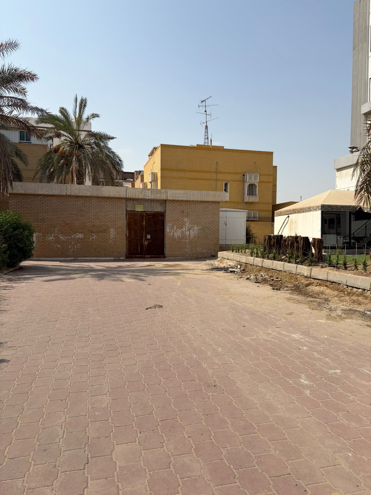 بيت حكومي للبيع بالقصور قطعة 3 - صورة 2