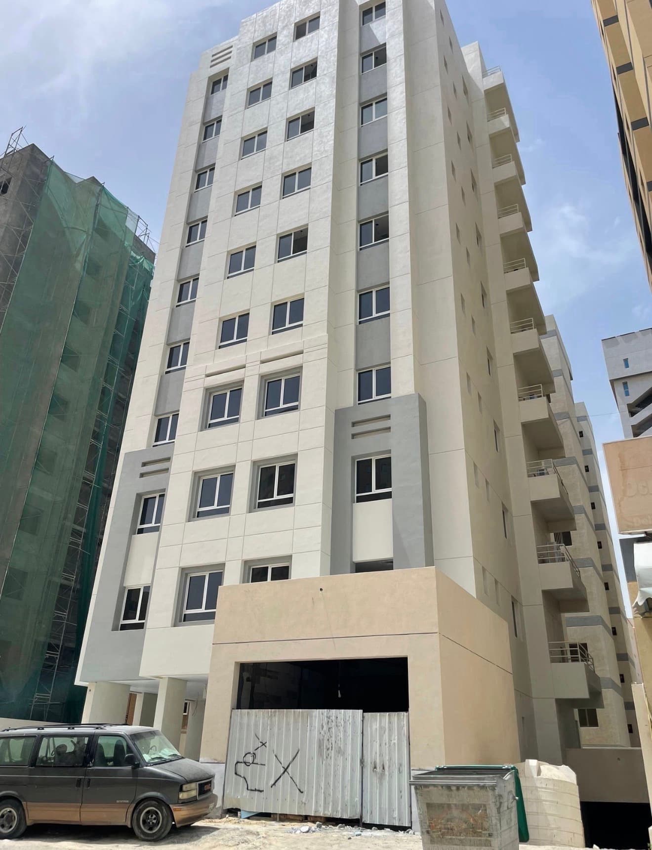 للبيع عمارة جديدة في السالميه ق 10