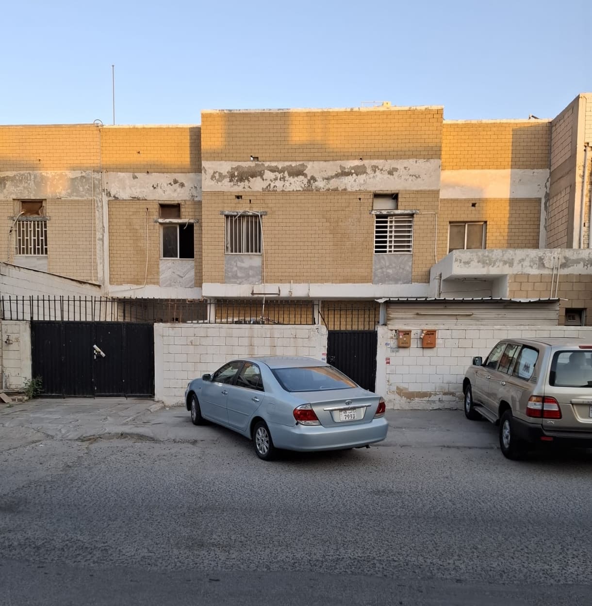 للبيع بيت حكومة سد فى الظهر للبيع بيت حكومة سد فى الظهر