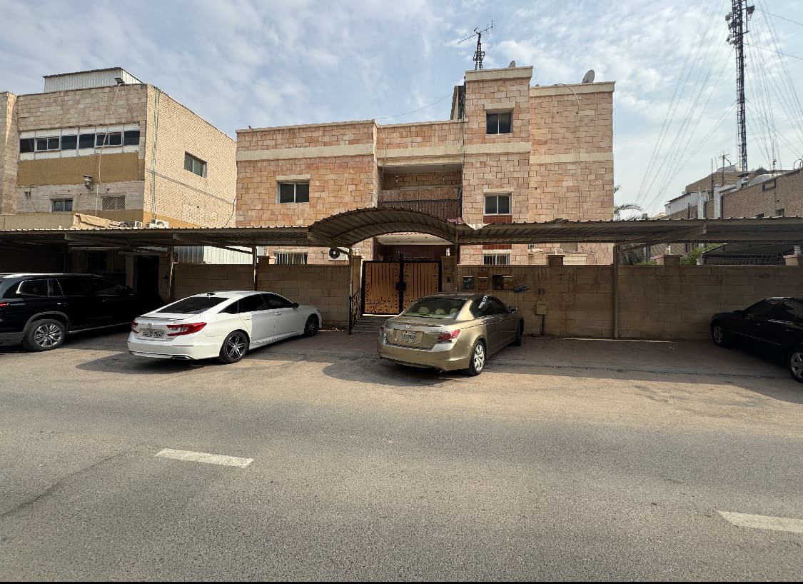 للبيع بيت فى منطقة الاندلس قطعة 3 للبيع بيت فى منطقة الاندلس قطعة 3