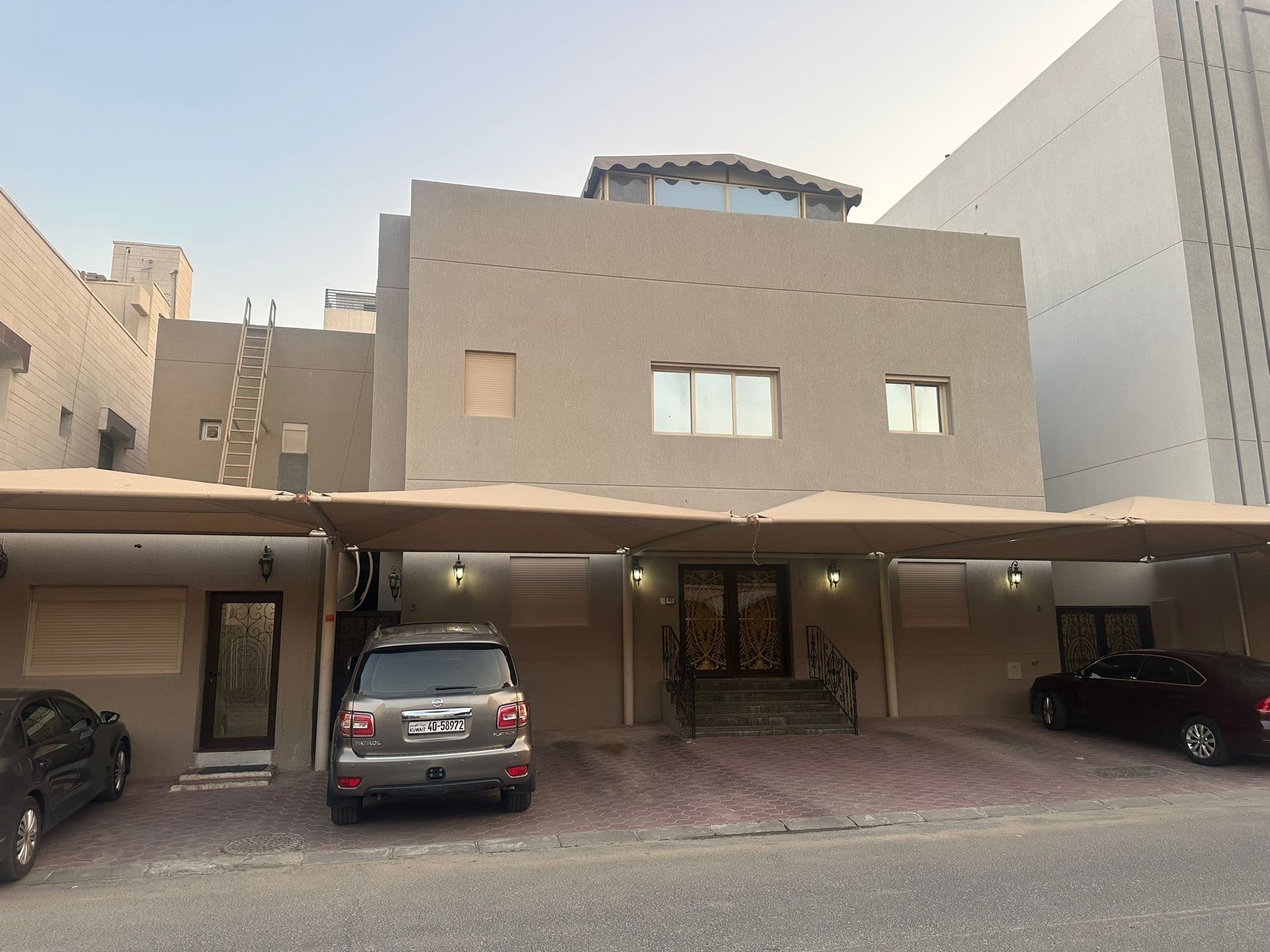 بيت للبيع بمنطقة الفيحاء بيت للبيع بمنطقة الفيحاء