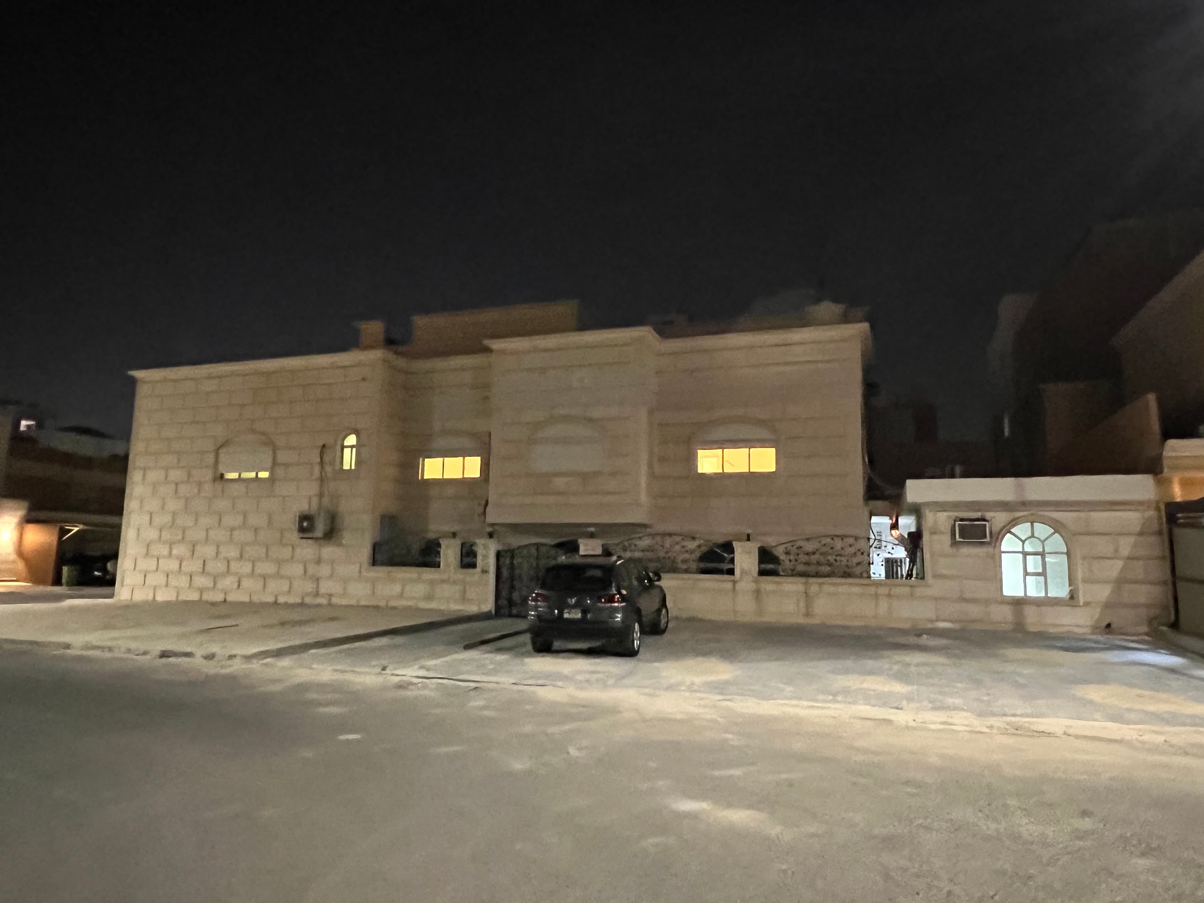 للايجار بيت زاوية فى صباح السالم للايجار بيت زاوية فى صباح السالم