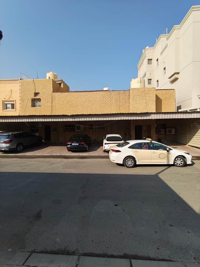 للبيع بيت فى منطقة الدوحة سكن المالك رمز 48335 للبيع بيت فى منطقة الدوحة سكن المالك