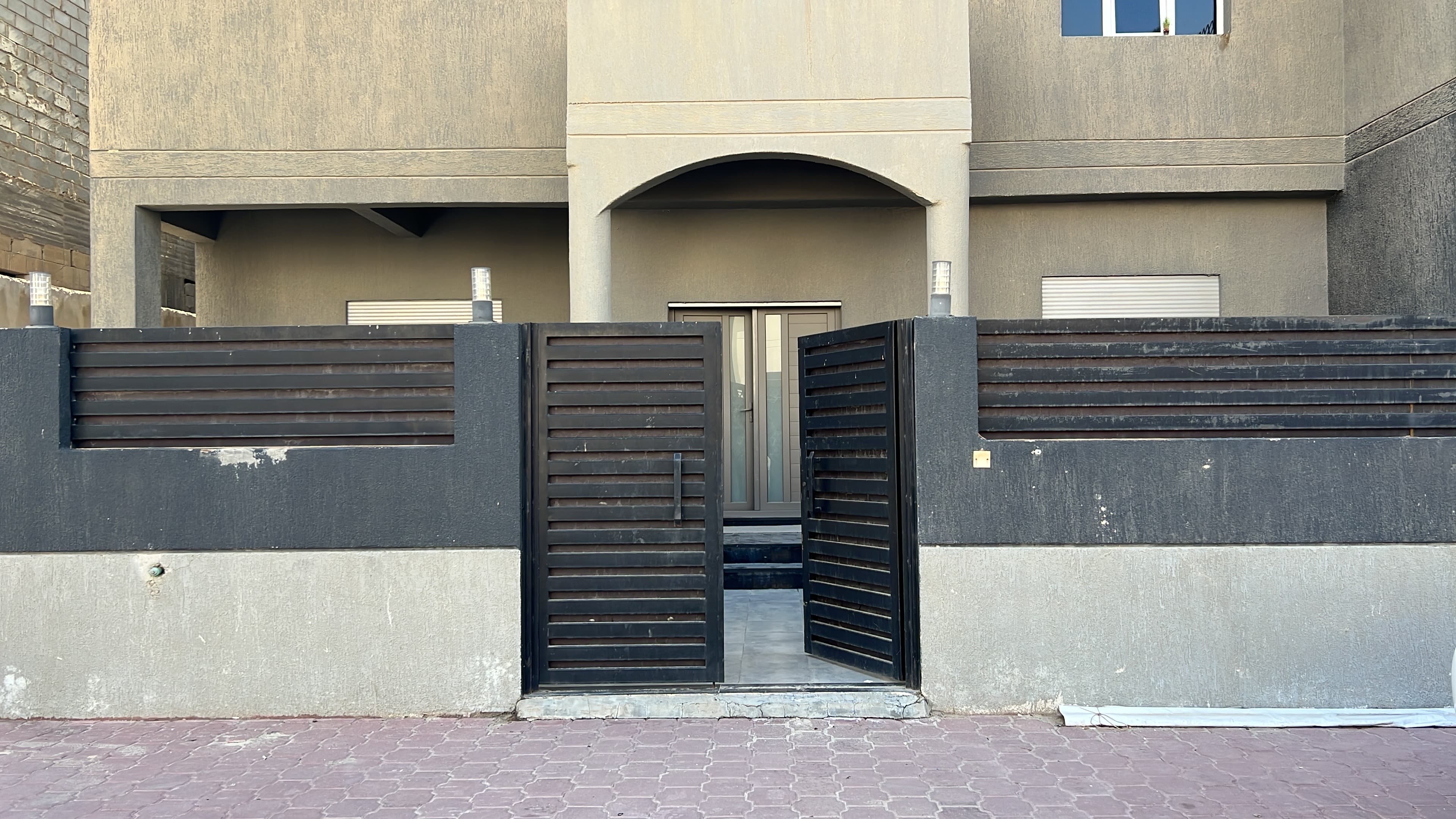 دور أرضى للإيجار فى صباح الاحمد السكنية دور أرضى للإيجار فى صباح الاحمد السكنية