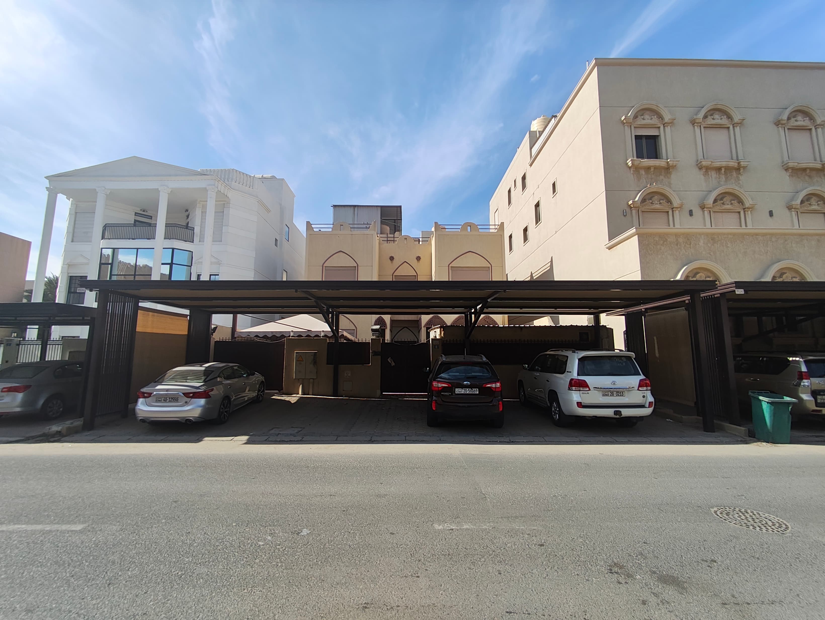 فيلا للبيع فى المنقف سكن المالك فيلا للبيع فى المنقف سكن المالك