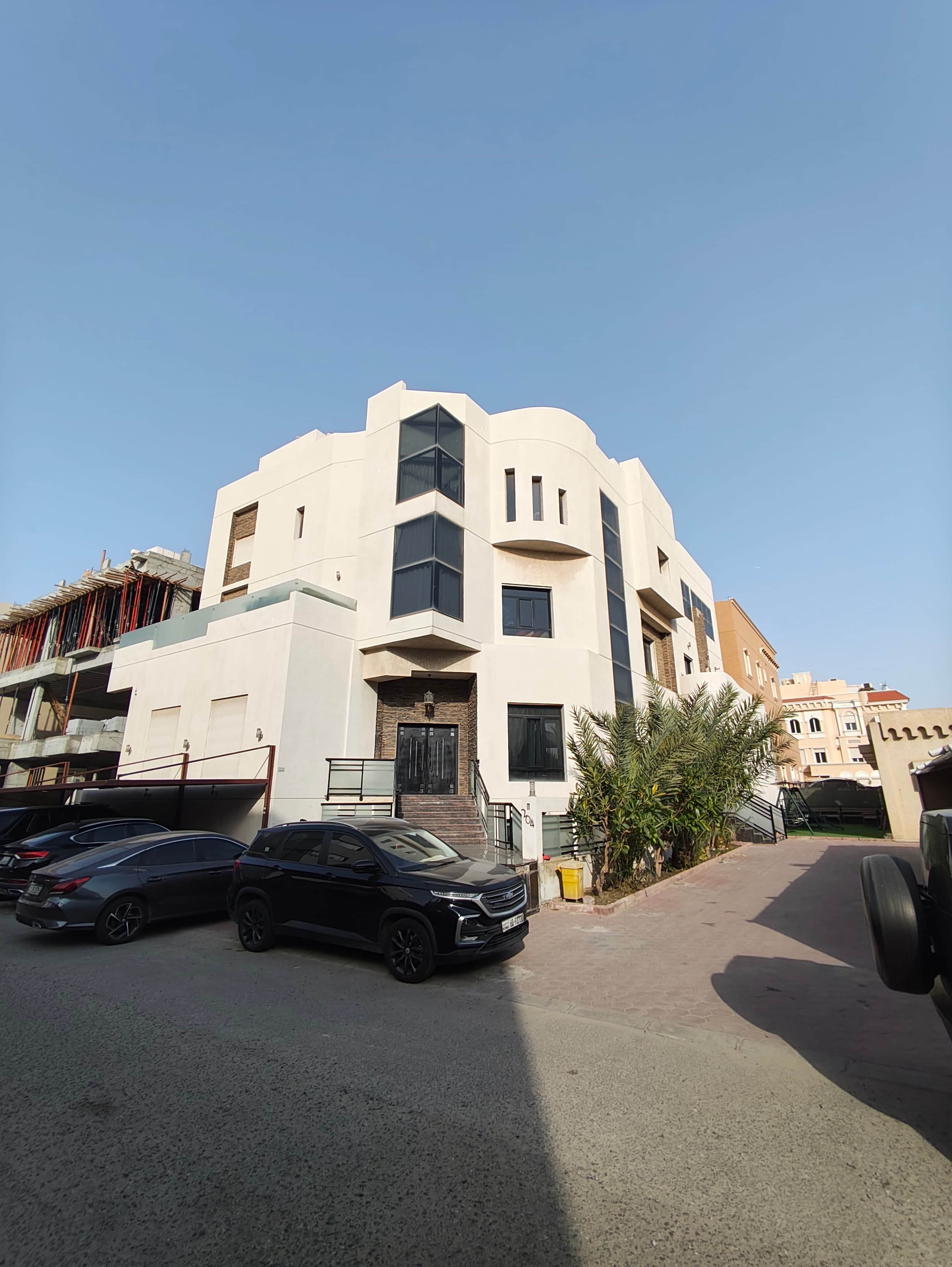 فيلا للبيع فى الصديق 3 أدوار فيلا للبيع فى الصديق 3 أدوار