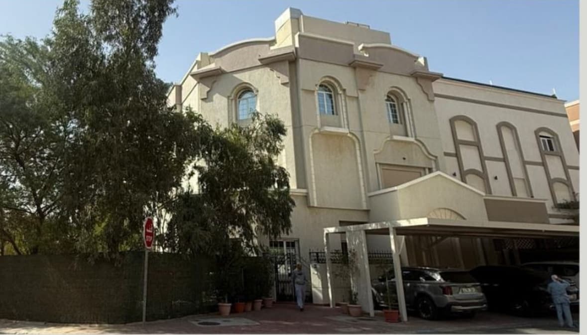 فيلا ديلوكس للبيع فى جابر الاحمد فيلا ديلوكس للبيع فى جابر الاحمد