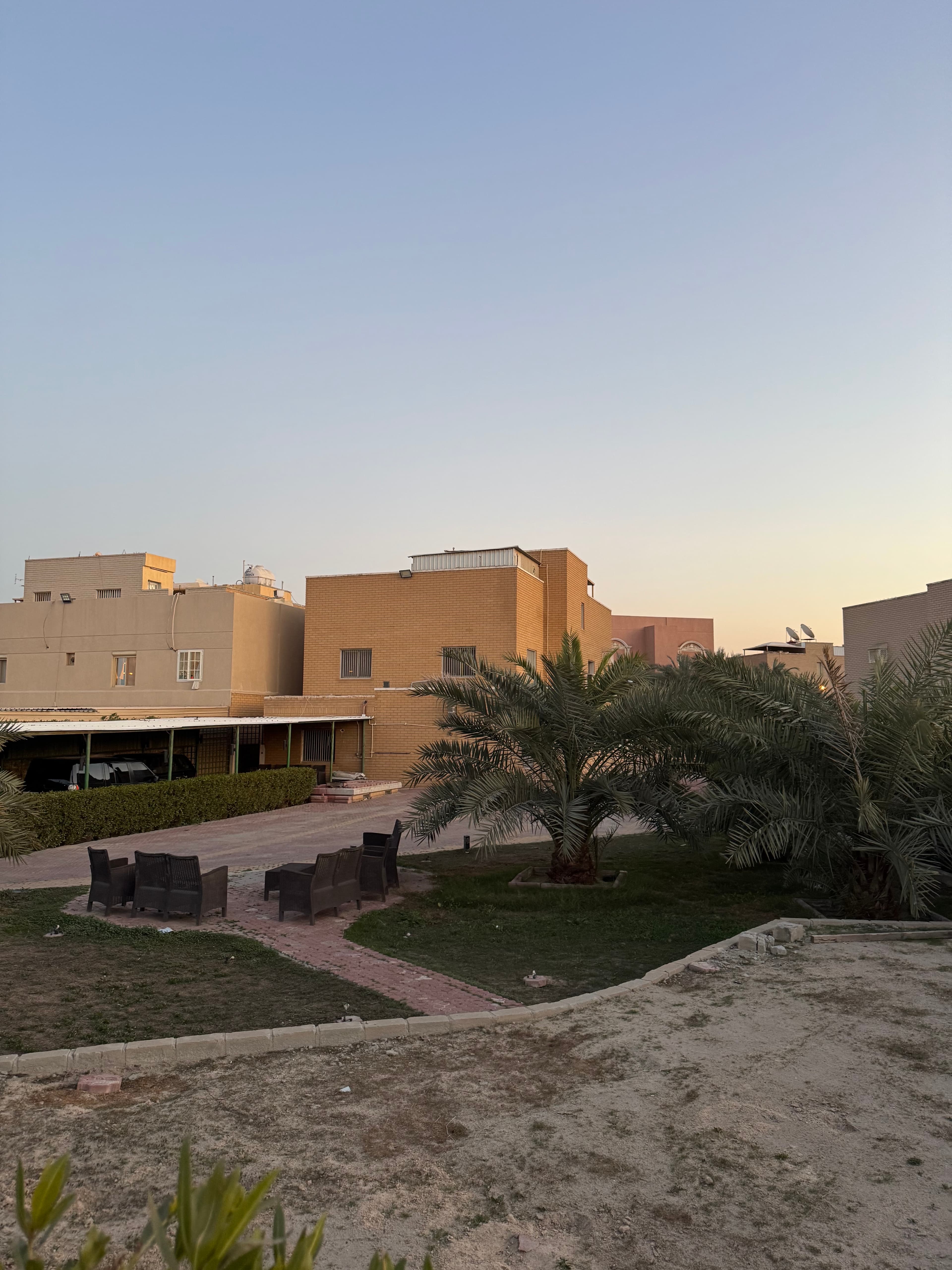 بيت للبيع فى القرين دورين بيت للبيع فى القرين دورين