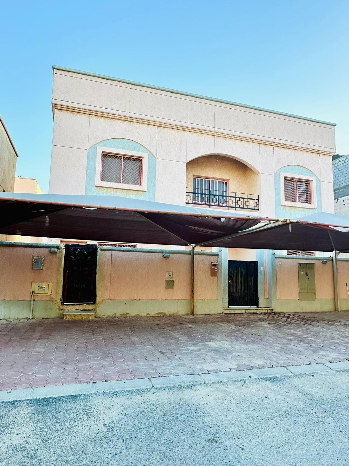 بيت حكومة للبيع فى جابر الاحمد رمز 51904 بيت حكومة للبيع فى جابر الاحمد