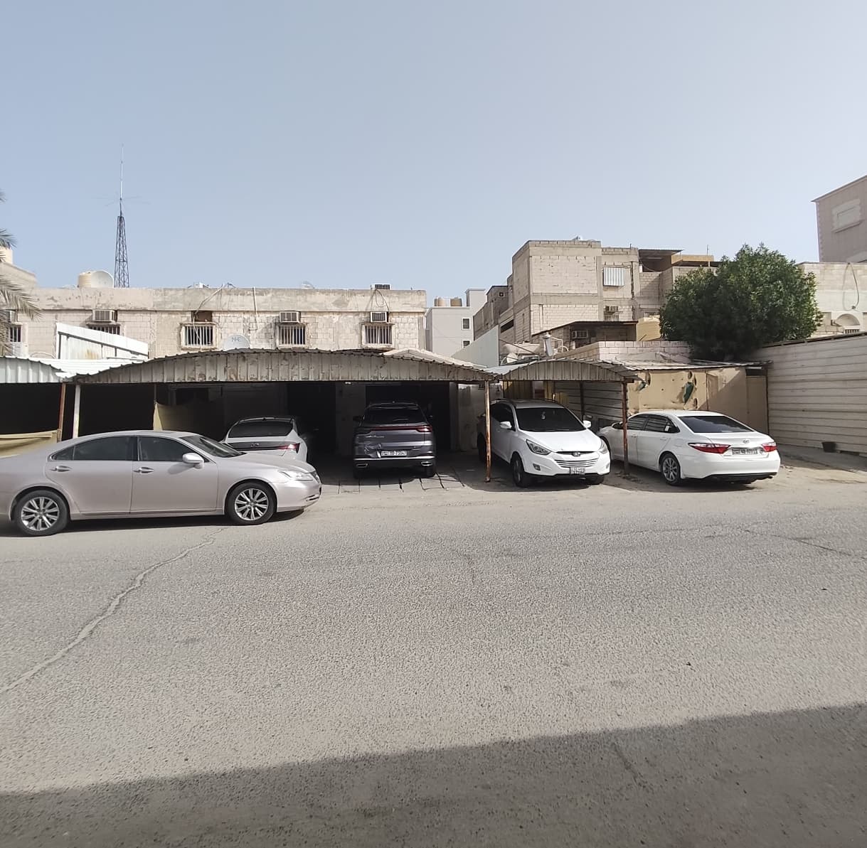 للبيع بيت قديم في الرقة رمز 51941 للبيع بيت قديم في الرقة