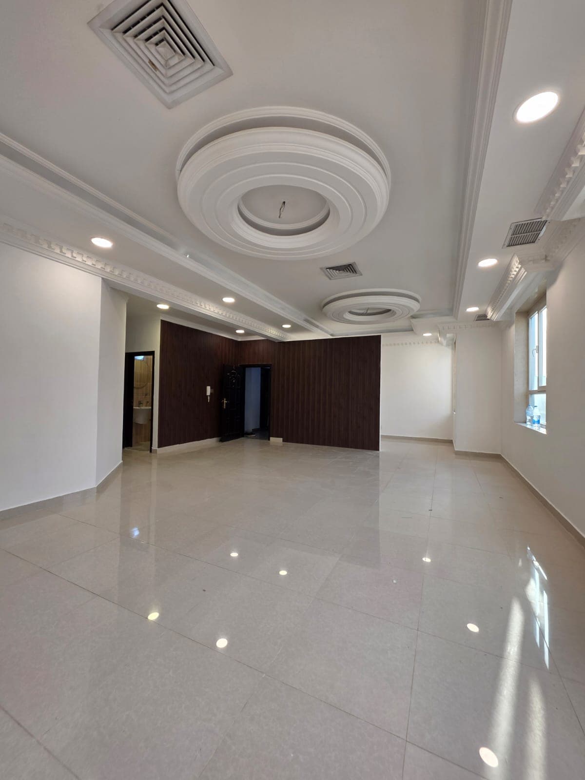 شقه للايجار في منطقه حطين رمز 52387 شقه للايجار في منطقه حطين