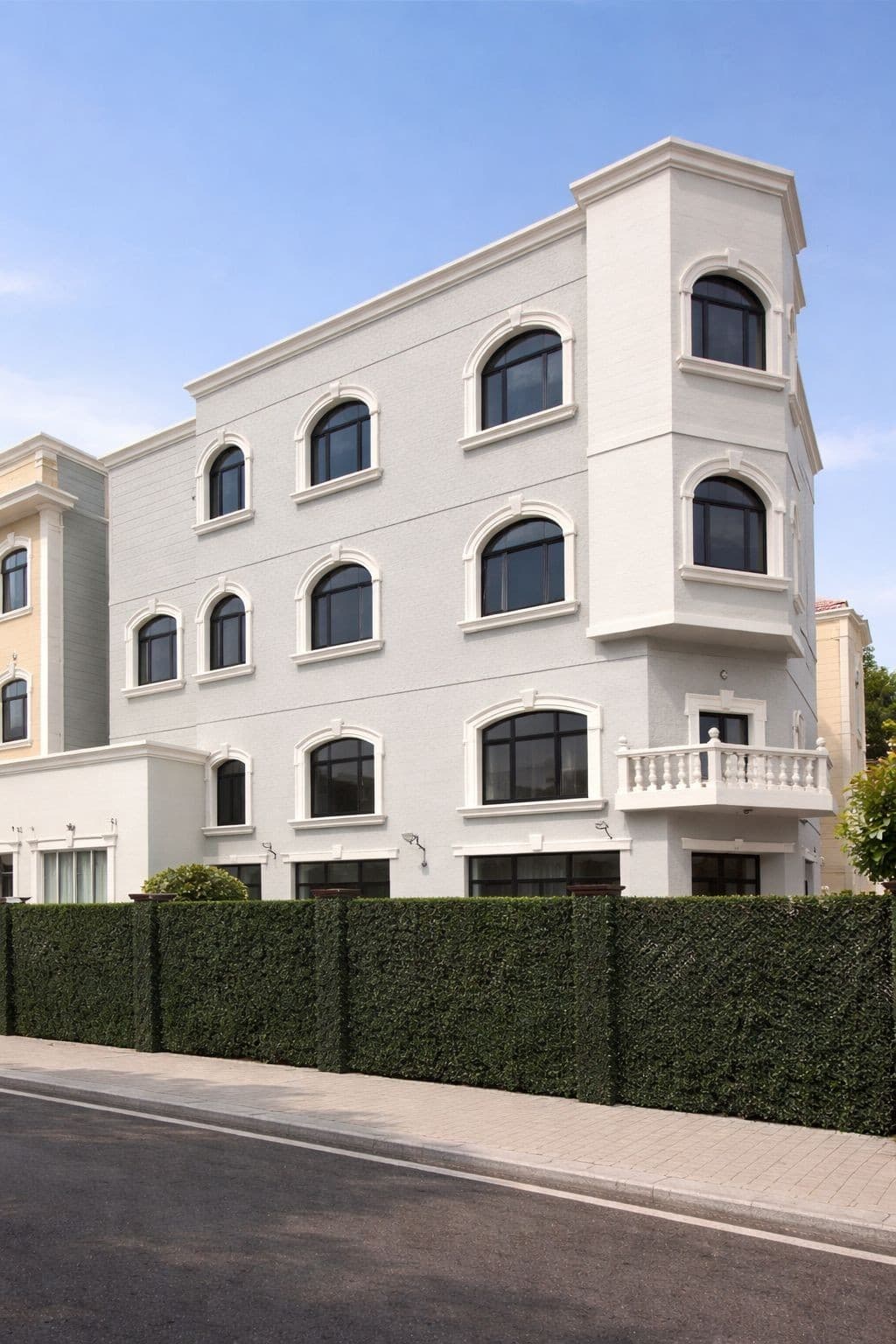 للبيع فيلا زاوية فى القيروان رمز 52567 للبيع فيلا زاوية فى القيروان