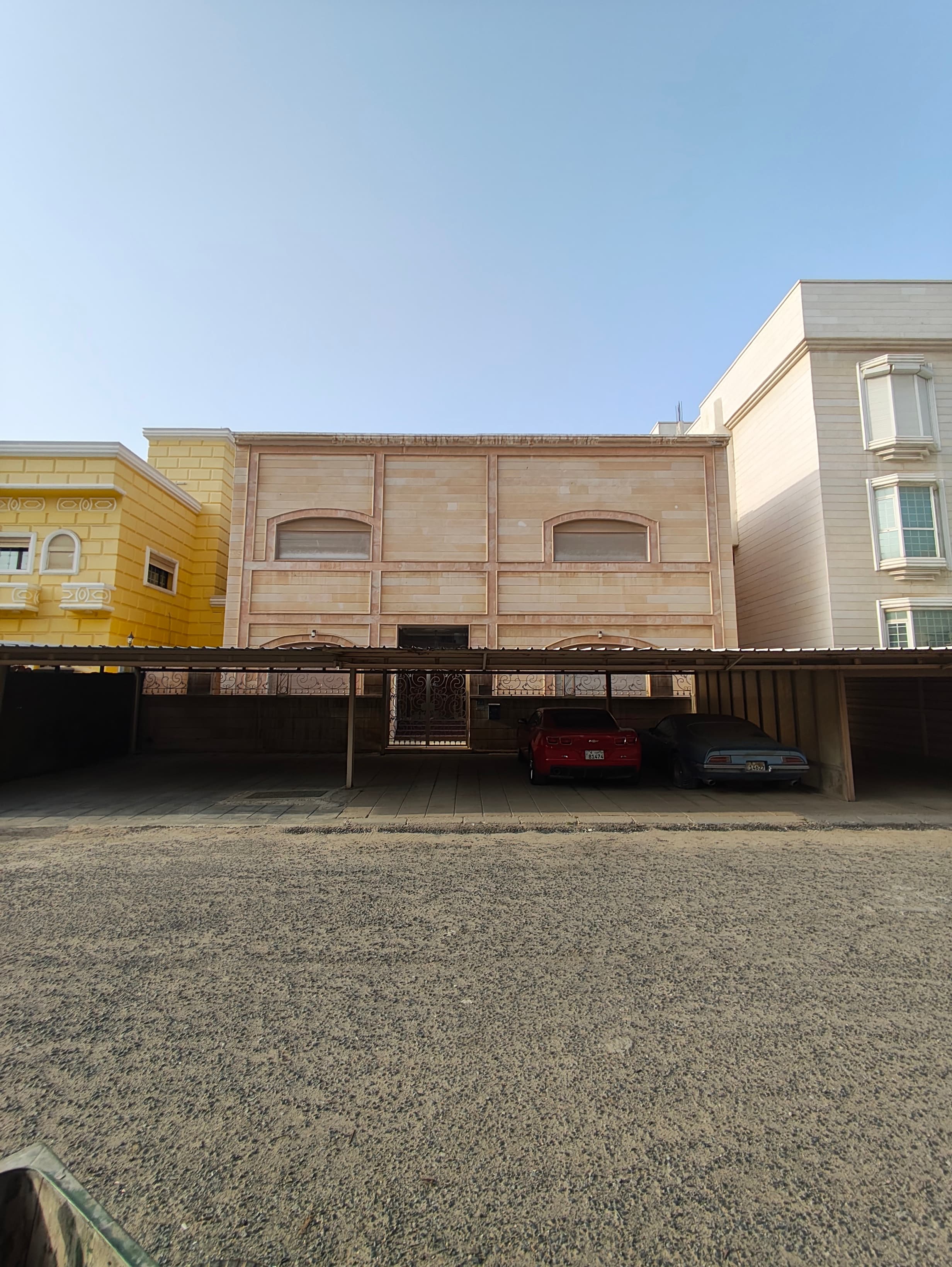 للبيع فيلا في العدان ق8 رمز 53374 للبيع فيلا في العدان ق8