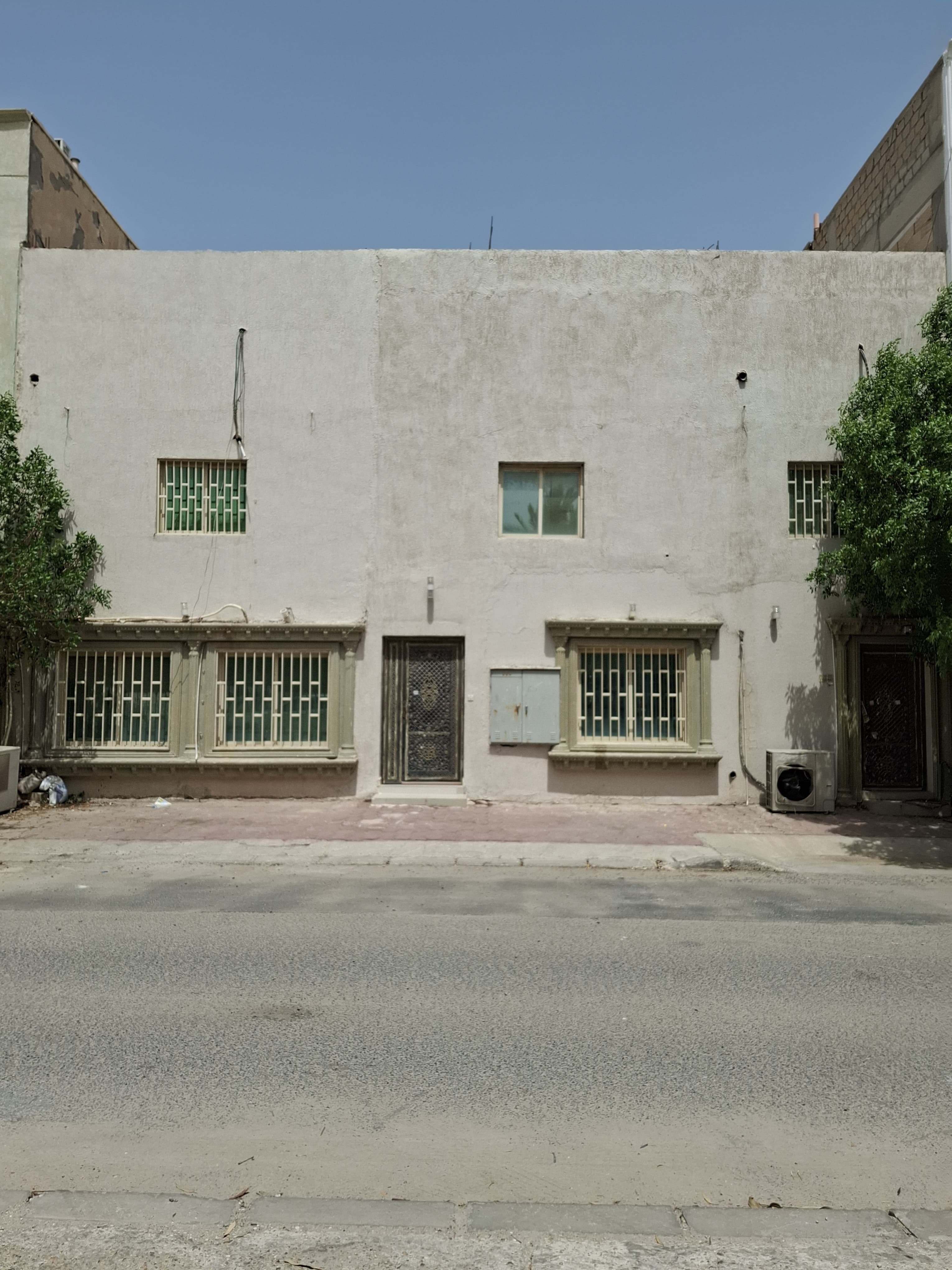 للبيع بيت فى الظهر سكن المالك رمز undefined للبيع بيت فى الظهر سكن المالك