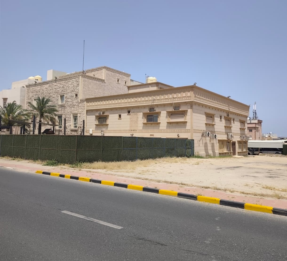 للبيع بيت فى العدان سكن المالك رمز undefined للبيع بيت فى العدان سكن المالك