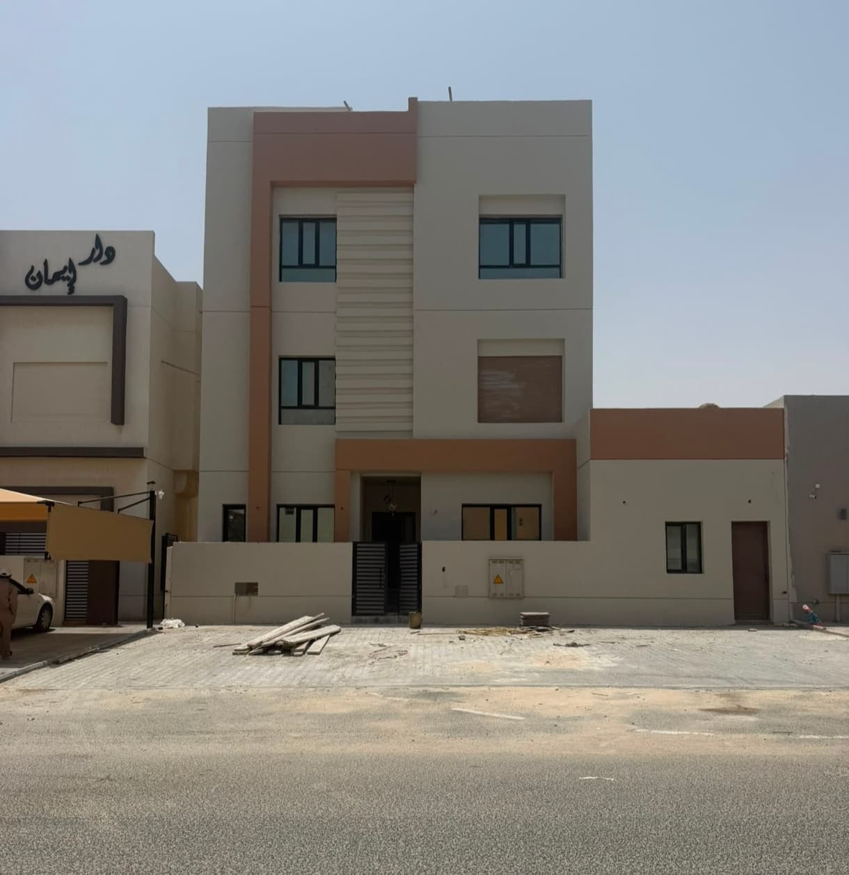للبيع شاليه فى البحرية أول ساكن رمز 3499 للبيع شاليه فى البحرية أول ساكن