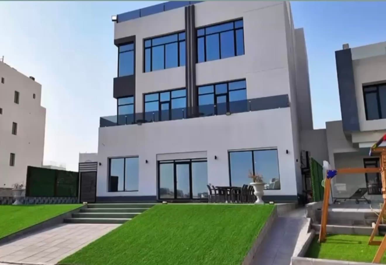 شاليه جديد للبيع في البحريه رمز 3601 شاليه جديد للبيع في البحريه