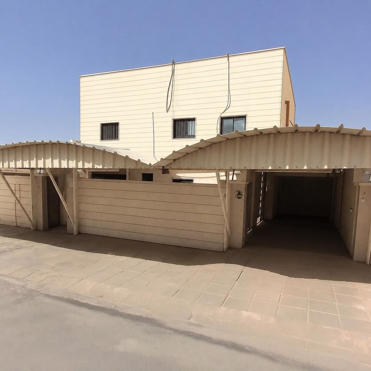للبيع بيت حكومة فى صباح السالم للبيع بيت حكومة فى صباح السالم